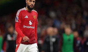 马兹拉维：这是我第一次经历没有欧战的赛季，斋月踢球和平常一样